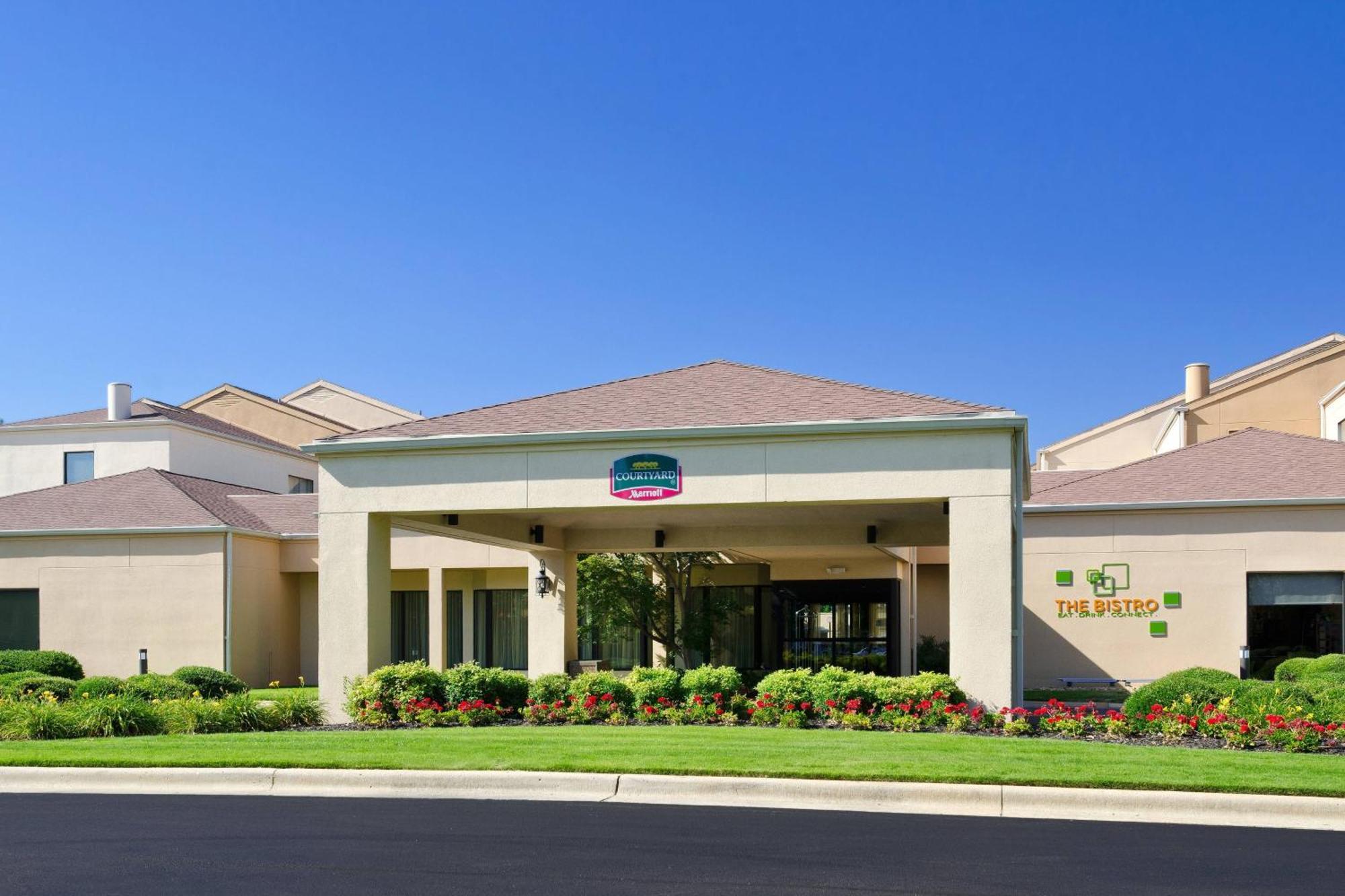 Courtyard By Marriott Huntsville University Drive Екстериор снимка